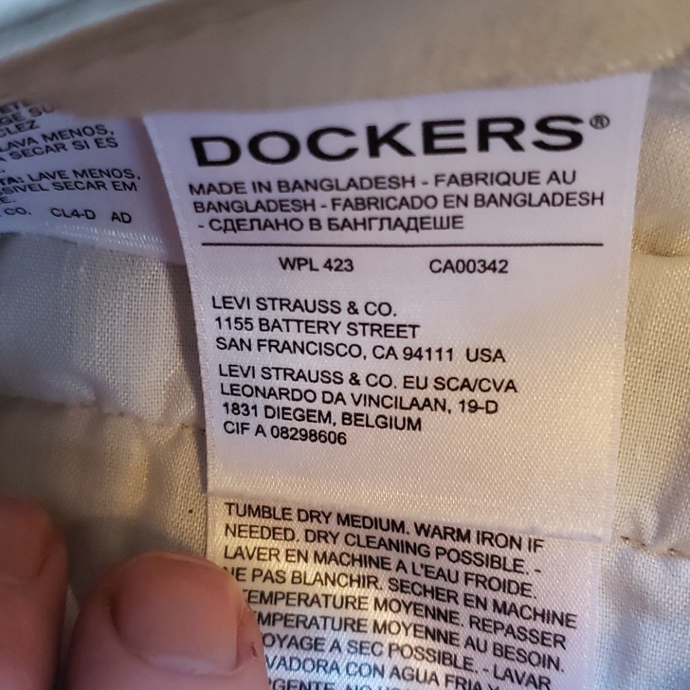 Dockers Tan Shorts - Picture 4 of 6